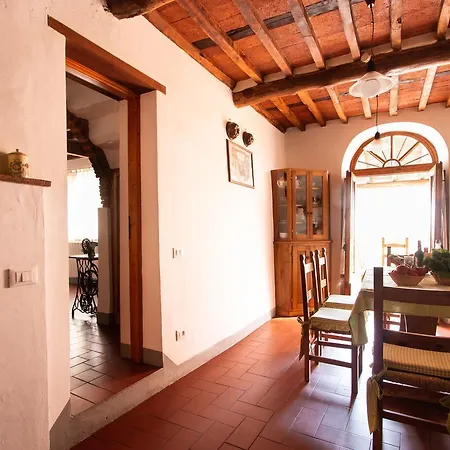 Casa Paola Camaiore